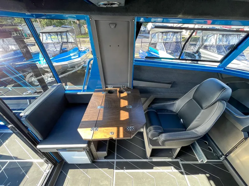 Slide: The Image of Stabi-Craft 2500 Ultracab XL 2026 - 17