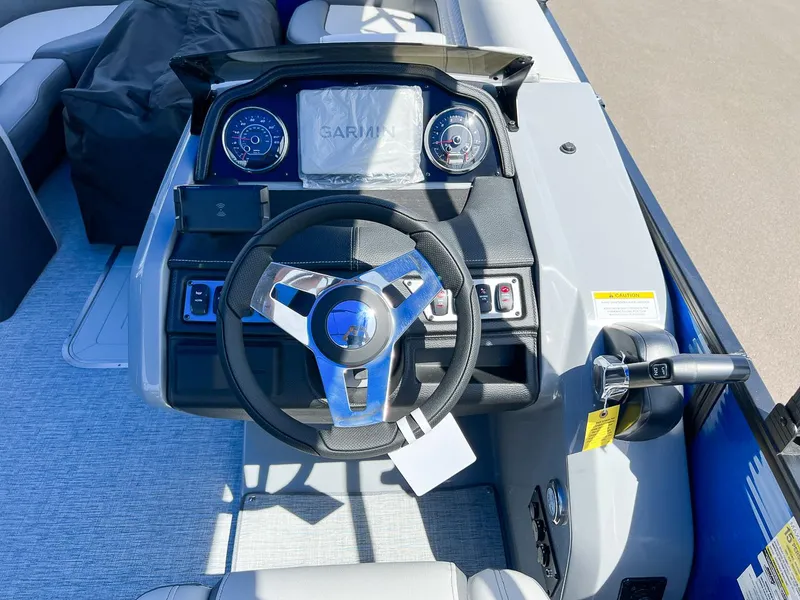 Slide: The Image of Godfrey Monaco 235 Split Bench 2023 - 12