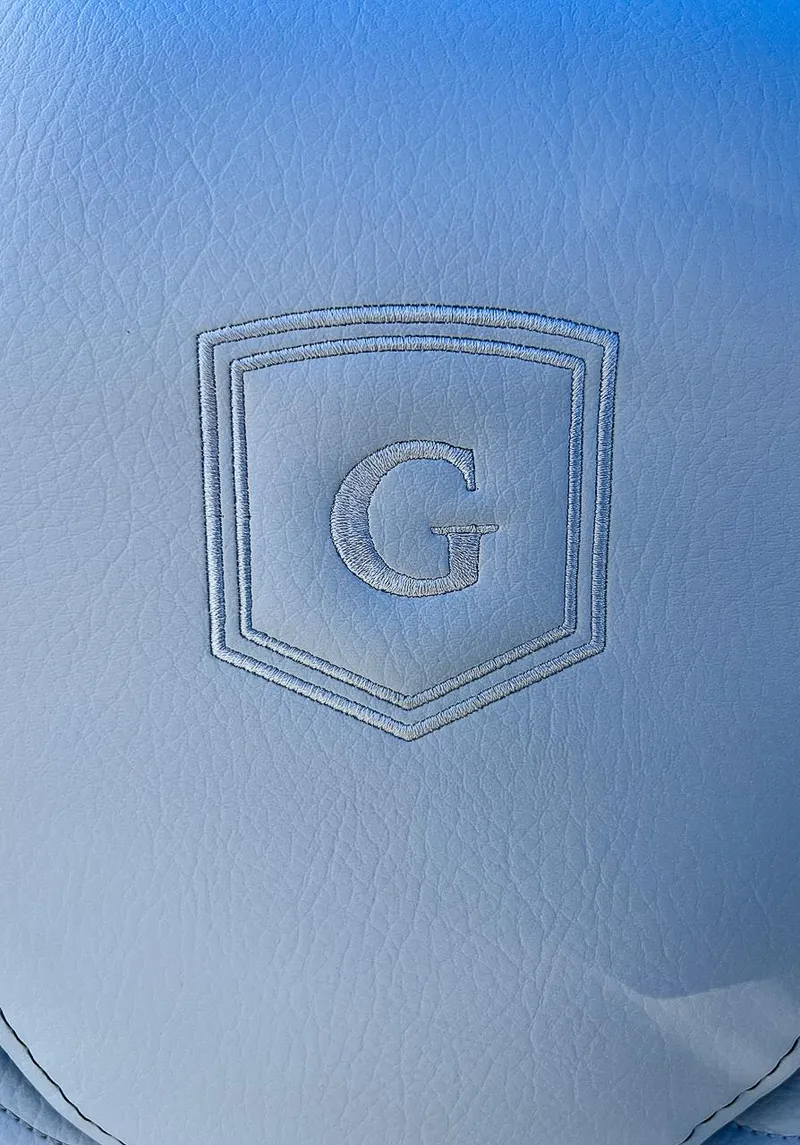 Slide: The Image of Godfrey Monaco 235 Split Bench 2023 - 20