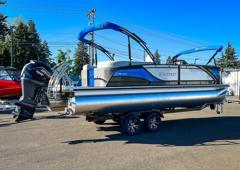 Slide: The Image of Godfrey Monaco 235 Split Bench 2023 - 3