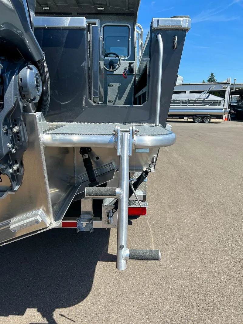 Slide: The Image of North River 3100 SXL 2026 - 23