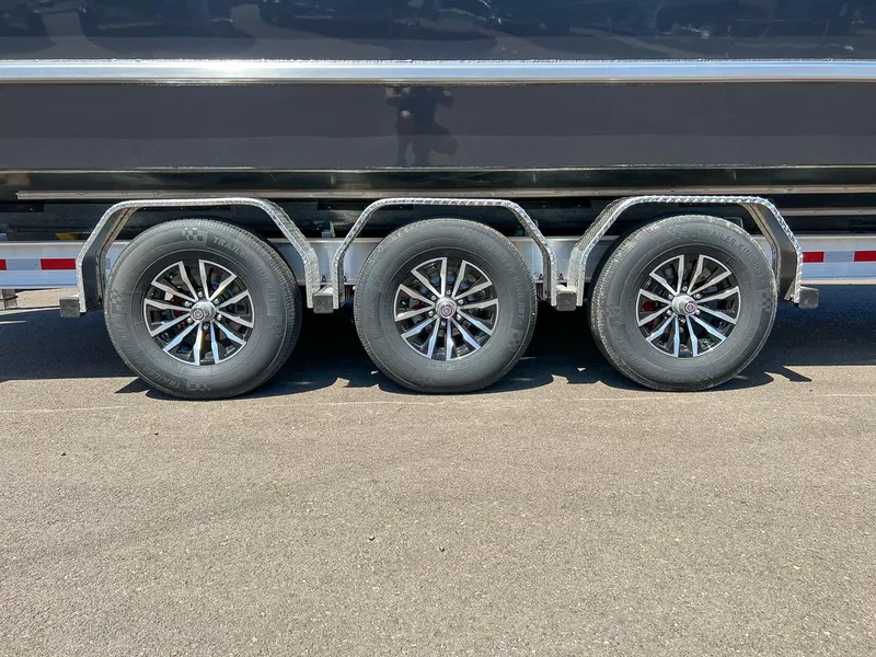 Slide: The Image of North River 3100 SXL 2026 - 27