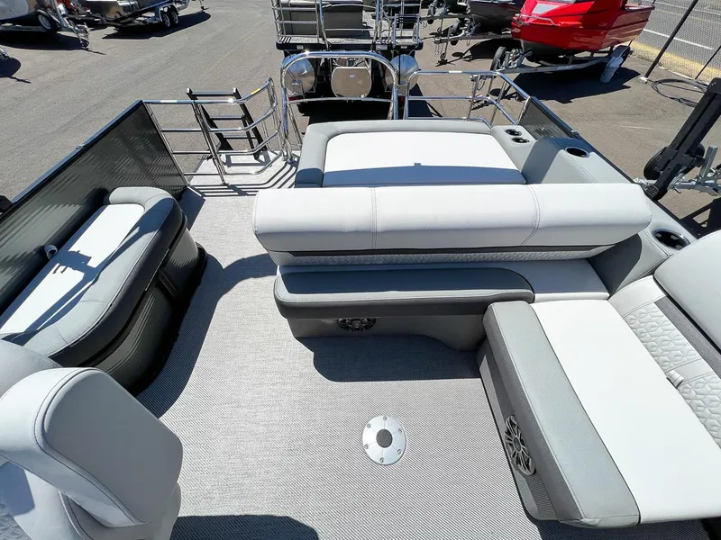 Slide: The Image of Godfrey SW 2286 SFL 2023 - 12