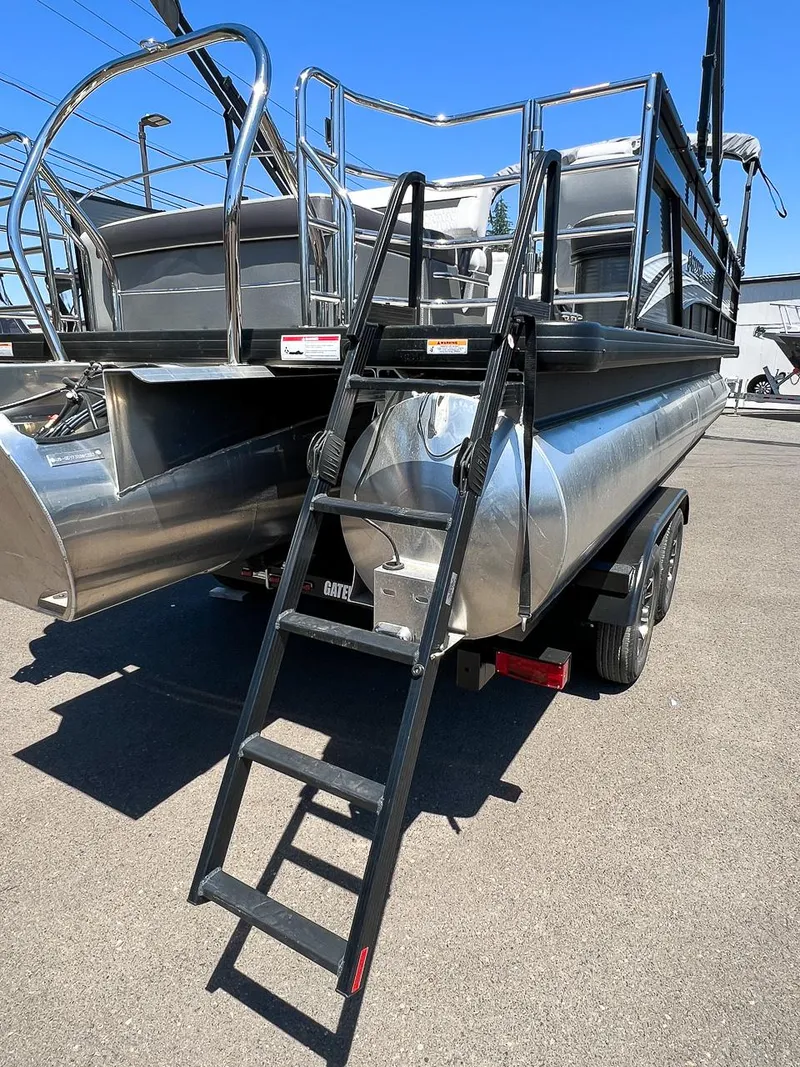 Slide: The Image of Godfrey SW 2286 SFL 2023 - 14