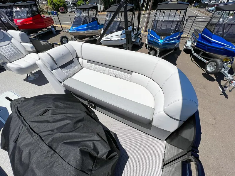 Slide: The Image of Godfrey SW 2286 SFL 2023 - 7