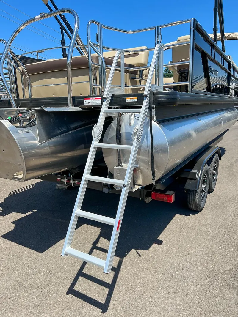 Slide: The Image of Godfrey SW 2486 SFL 2023 - 13