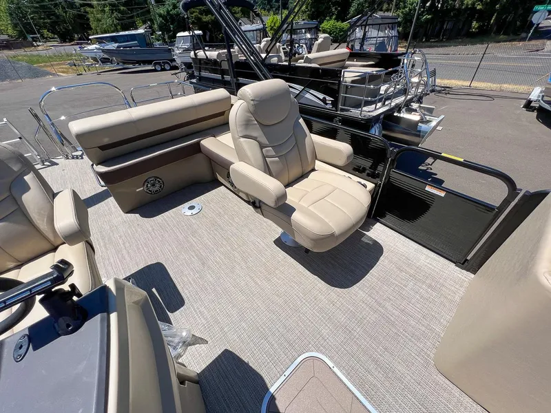 Slide: The Image of Godfrey SW 2486 SFL 2023 - 9