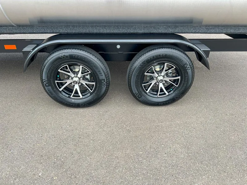 Slide: The Image of Godfrey SW 2286 FS 2023 - 18