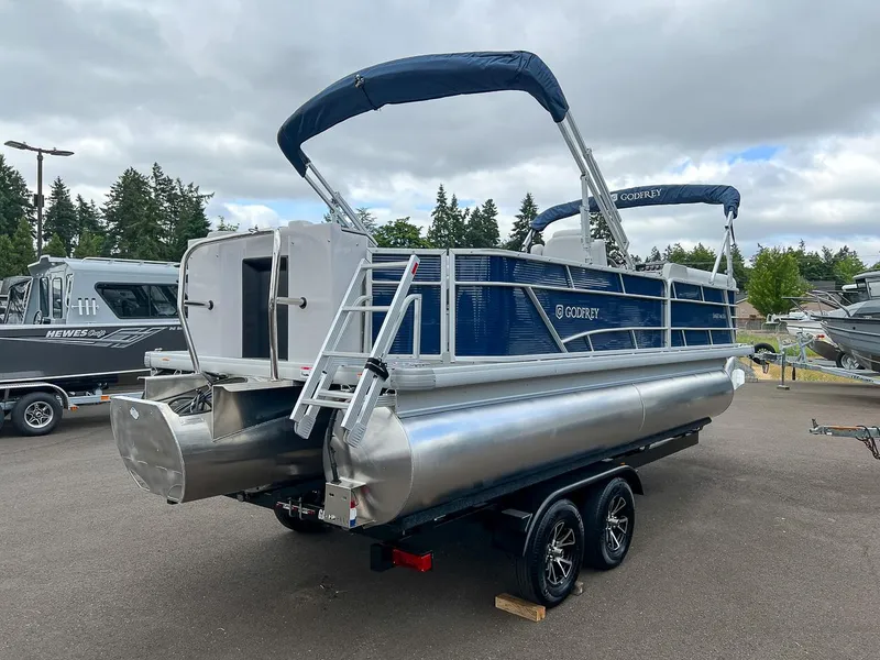 Slide: The Image of Godfrey SW 2286 FS 2023 - 4