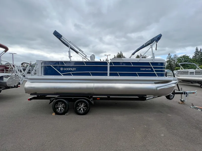 Slide: The Image of Godfrey SW 2286 FS 2023 - 5