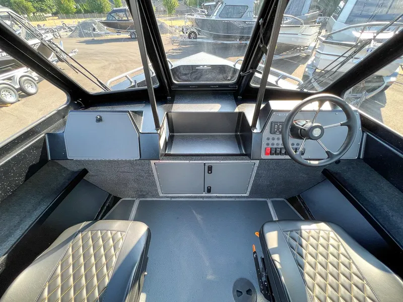 Slide: The Image of North River 21 Seahawk 2026 - 10