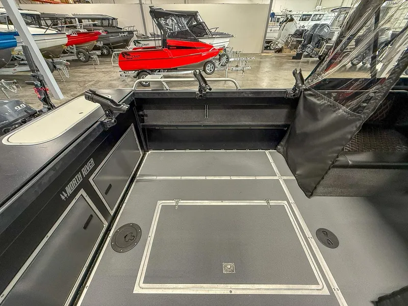 Slide: The Image of North River 21 Seahawk 2026 - 18