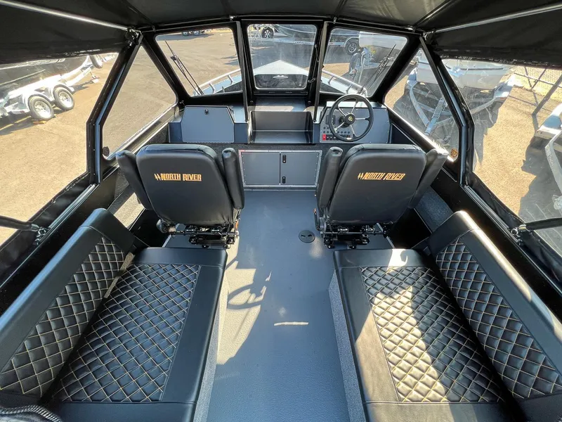 Slide: The Image of North River 21 Seahawk 2026 - 8