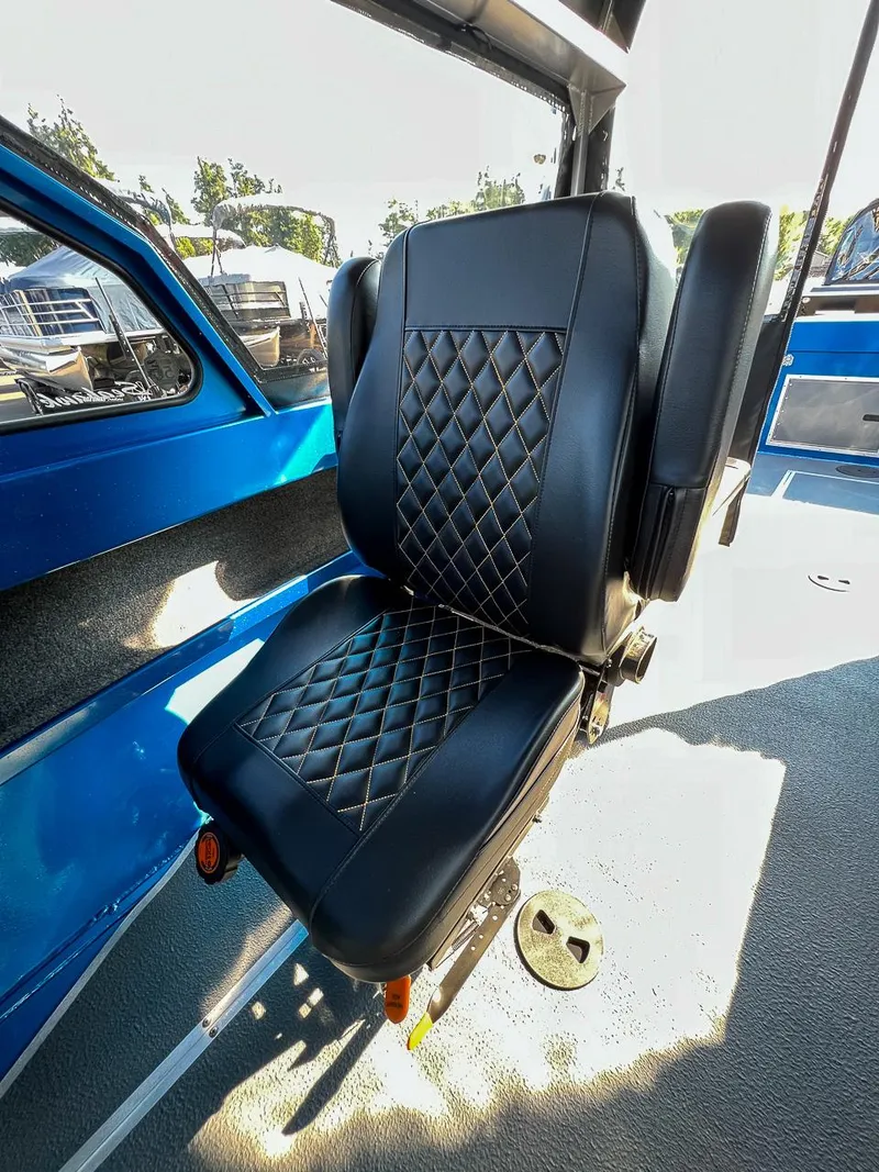 Slide: The Image of North River 22' Seahawk 2026 - 14