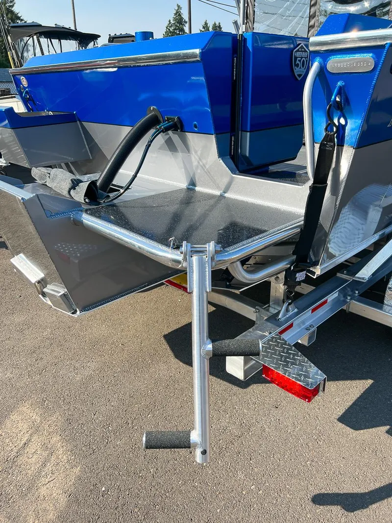 Slide: The Image of North River 22' Seahawk 2026 - 23