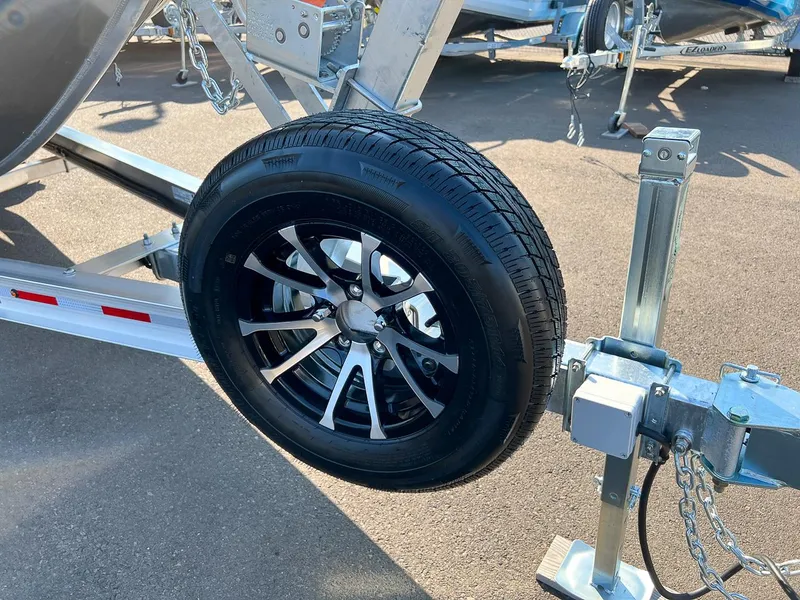 Slide: The Image of North River 22' Seahawk 2026 - 25