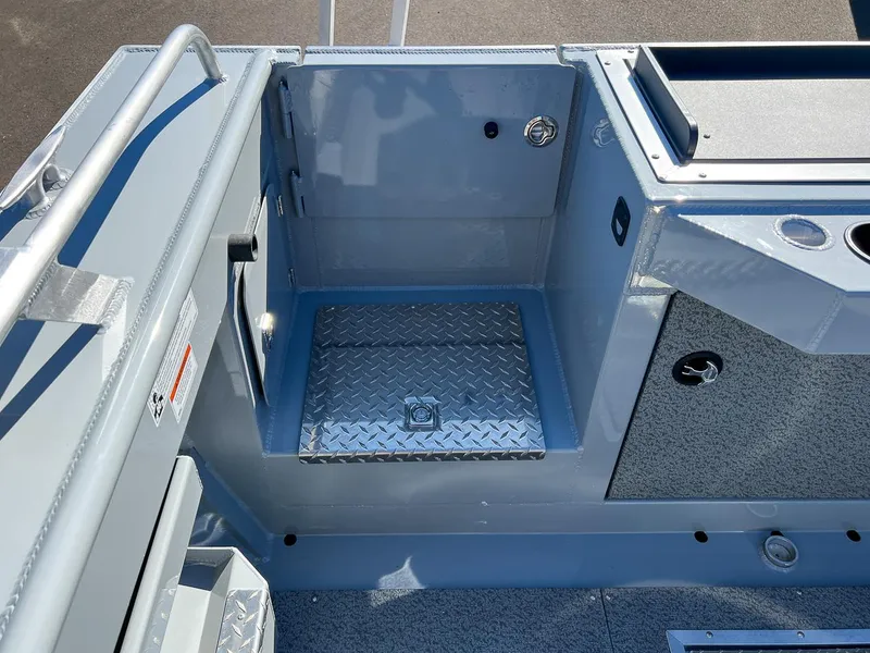 Slide: The Image of Hewescraft 240 Ocean Pro HT 2026 - 17