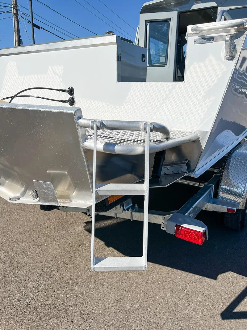 Slide: The Image of Hewescraft 240 Ocean Pro HT 2026 - 19