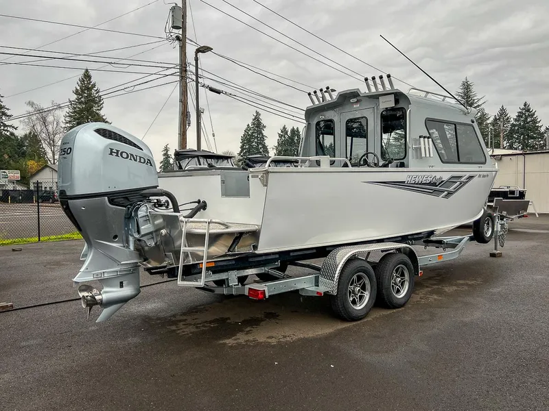 Slide: The Image of Hewescraft 240 Ocean Pro HT 2026 - 21