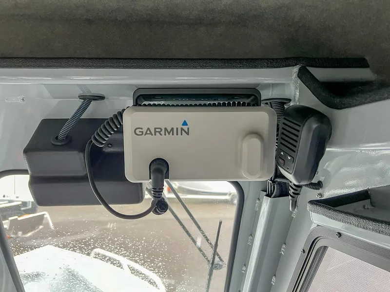 Slide: The Image of Hewescraft 240 Ocean Pro HT 2026 - 27