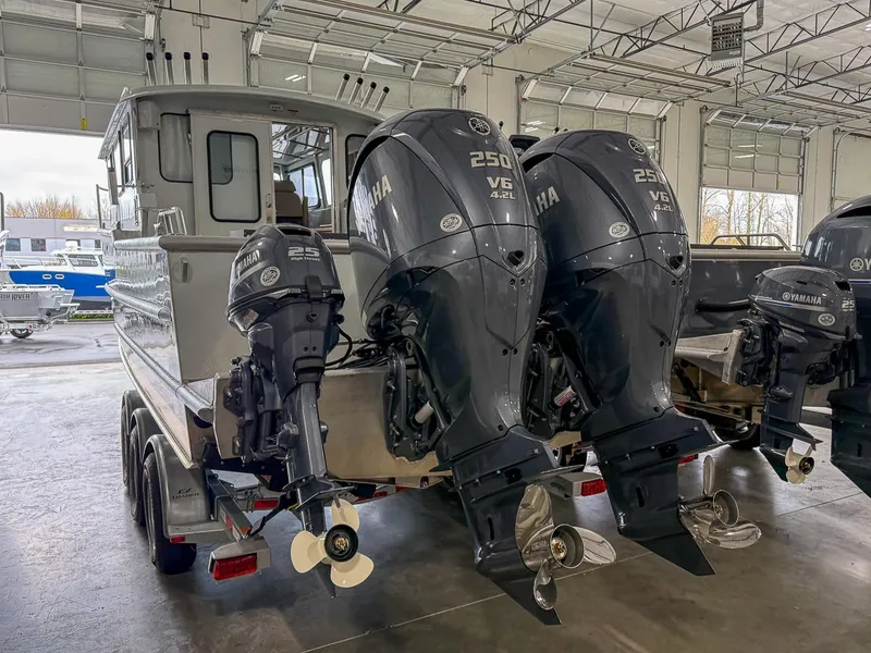 Slide: The Image of Hewescraft 270 Pacific Explorer 2026 - 29