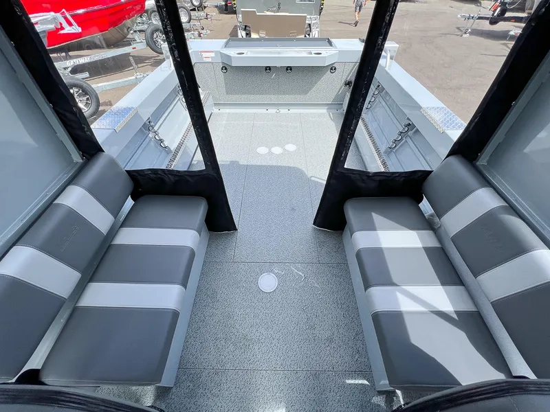 Slide: The Image of Hewescraft 200 Pro-V ET HT 2026 - 12