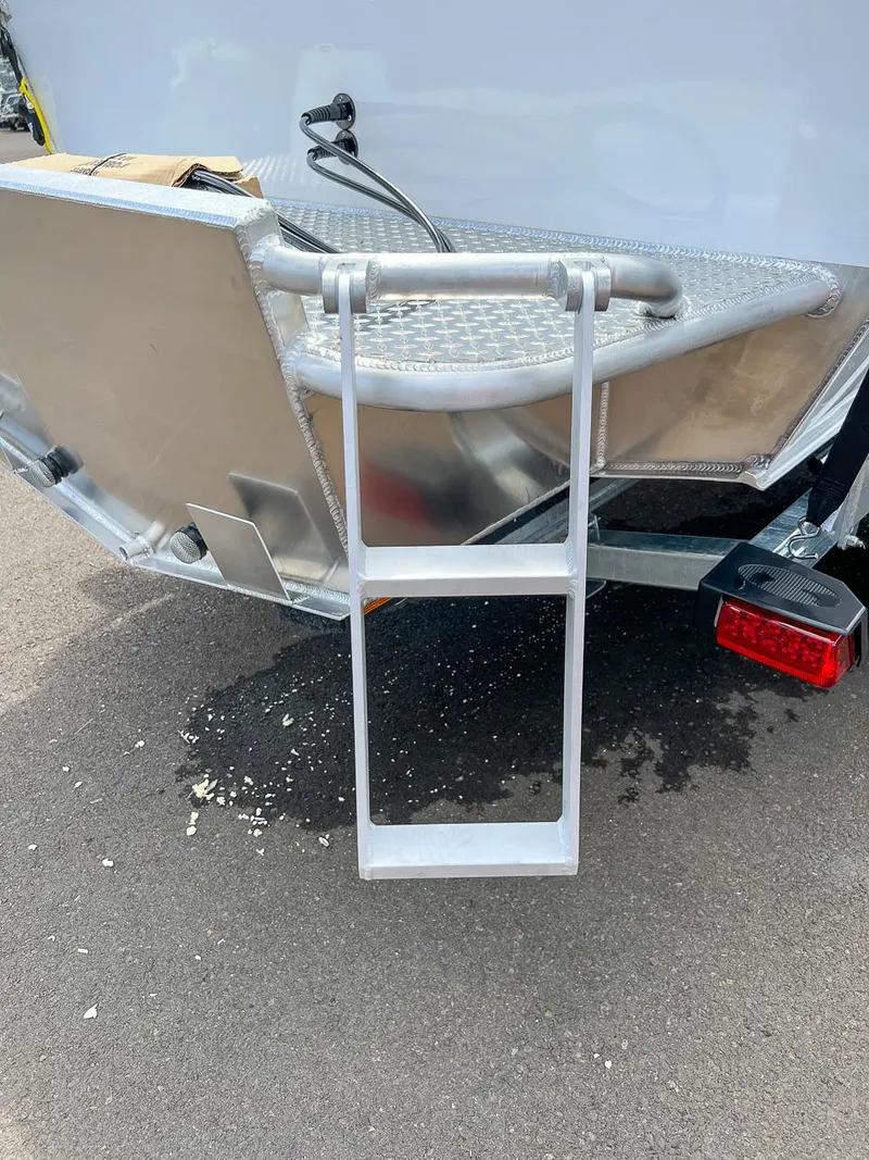 Slide: The Image of Hewescraft 200 Pro-V ET HT 2026 - 15