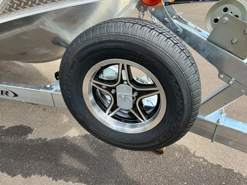 Slide: The Image of Hewescraft 200 Pro-V ET HT 2026 - 17