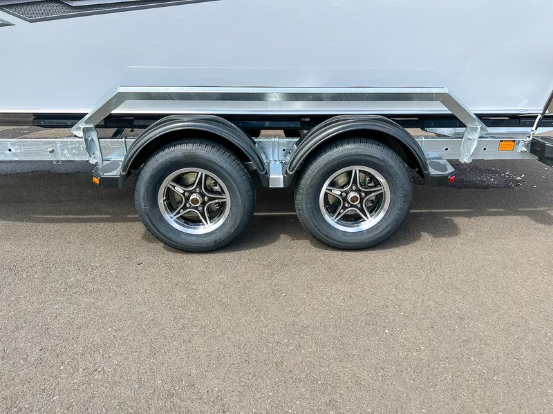 Slide: The Image of Hewescraft 200 Pro-V ET HT 2026 - 18