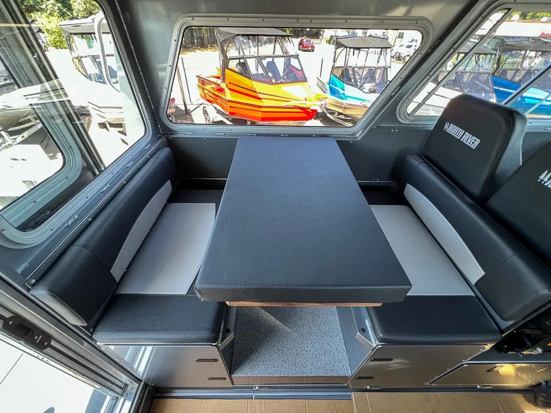 Slide: The Image of North River 2700 SXL 2026 - 14