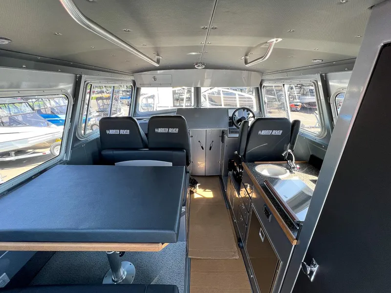 Slide: The Image of North River 2700 SXL 2026 - 7