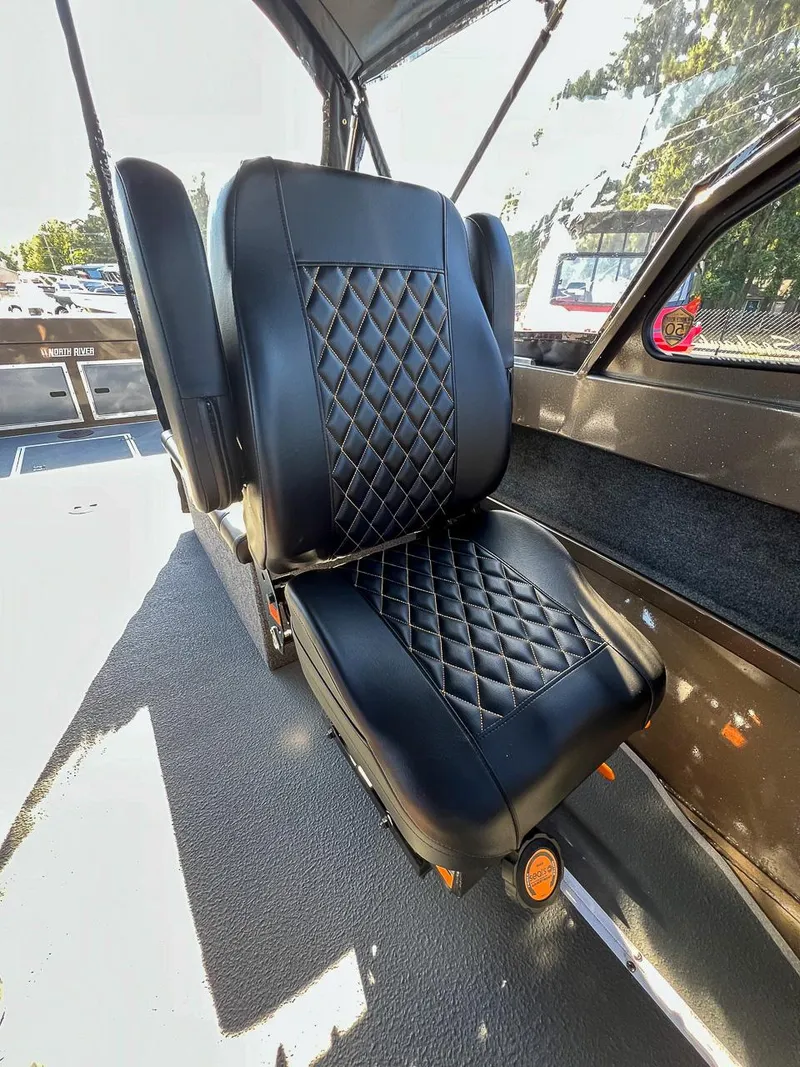 Slide: The Image of North River 23' Seahawk 2026 - 14