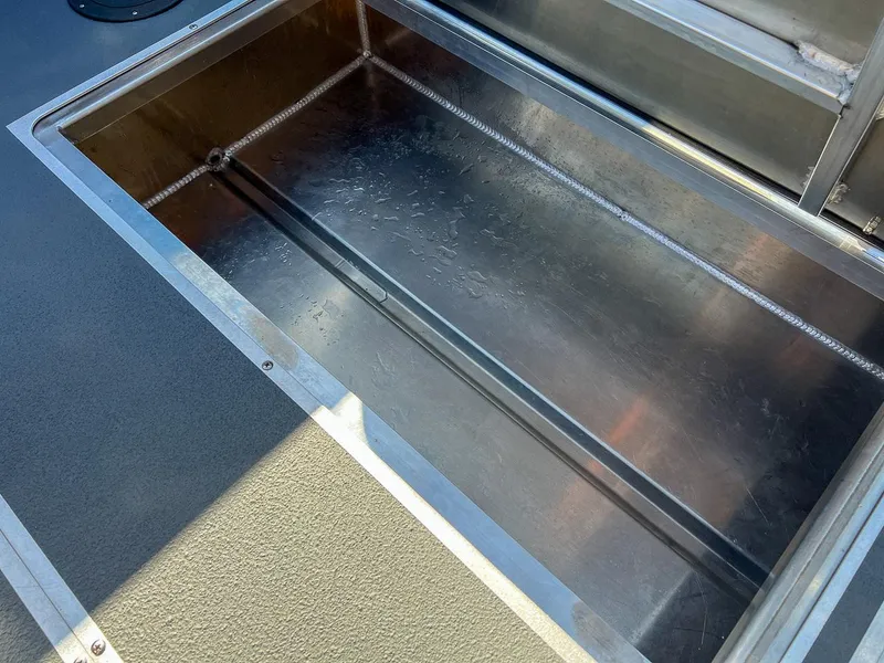 Slide: The Image of North River 23' Seahawk 2026 - 19