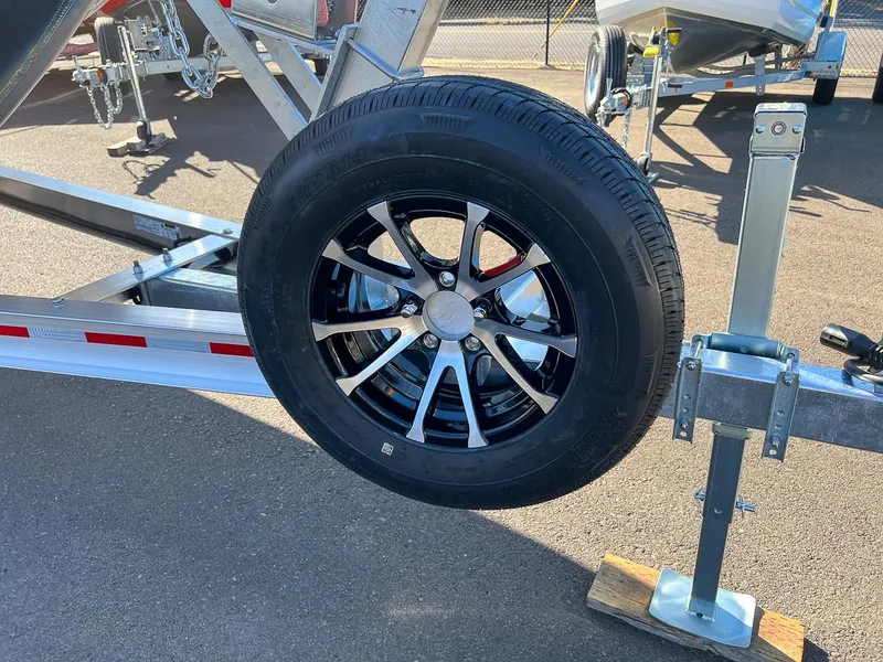 Slide: The Image of North River 23' Seahawk 2026 - 25