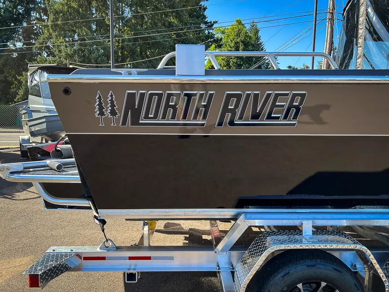 Slide: The Image of North River 23' Seahawk 2026 - 27