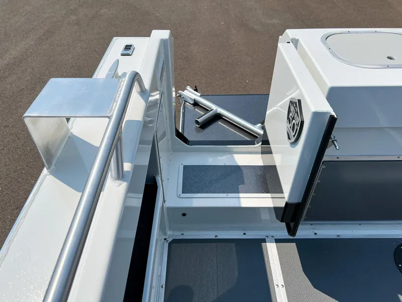 Slide: The Image of North River 23' Seahawk 2026 - 21