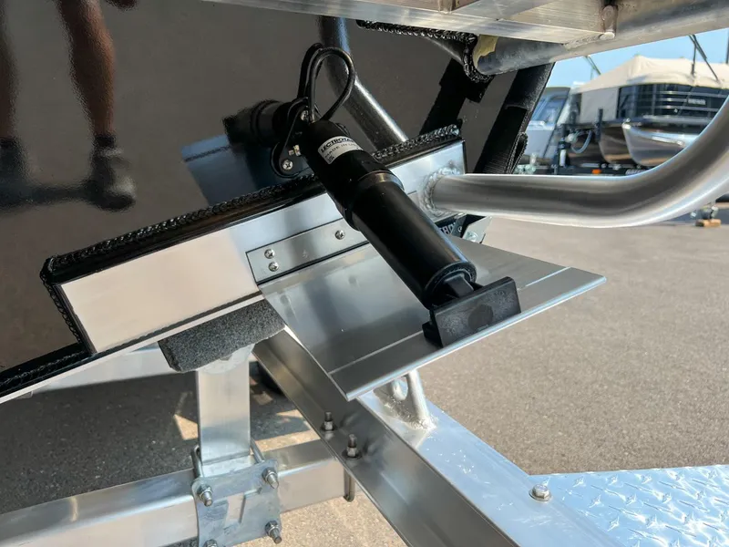 Slide: The Image of North River 23' Seahawk 2026 - 23