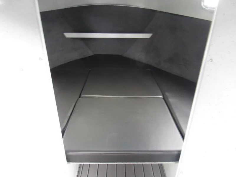 Slide: The Image of North River SEAHAWK OS 2900SXL 2026 - 19