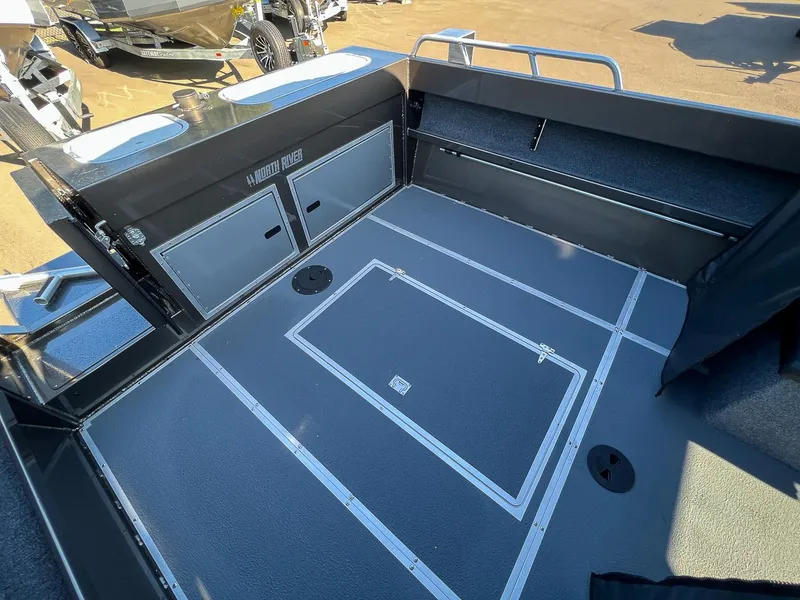 Slide: The Image of North River 22' Seahawk 2026 - 13