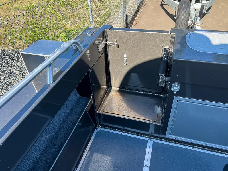 Slide: The Image of North River 22' Seahawk 2026 - 17