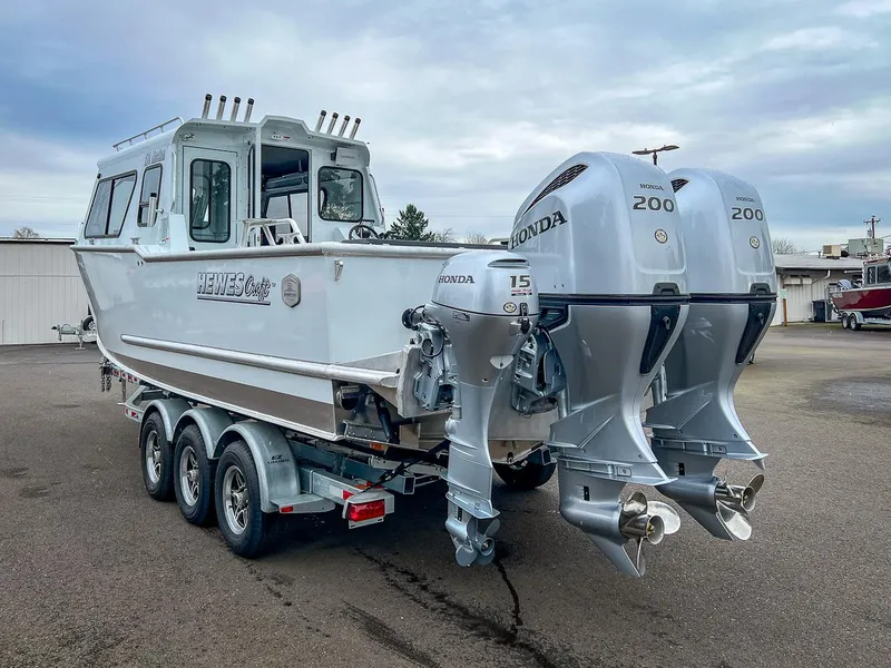 Slide: The Image of Hewescraft 270 Alaskan 2026 - 4