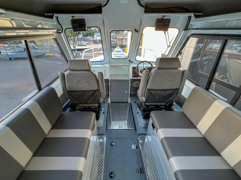 Slide: The Image of Hewescraft 270 Alaskan 2026 - 5