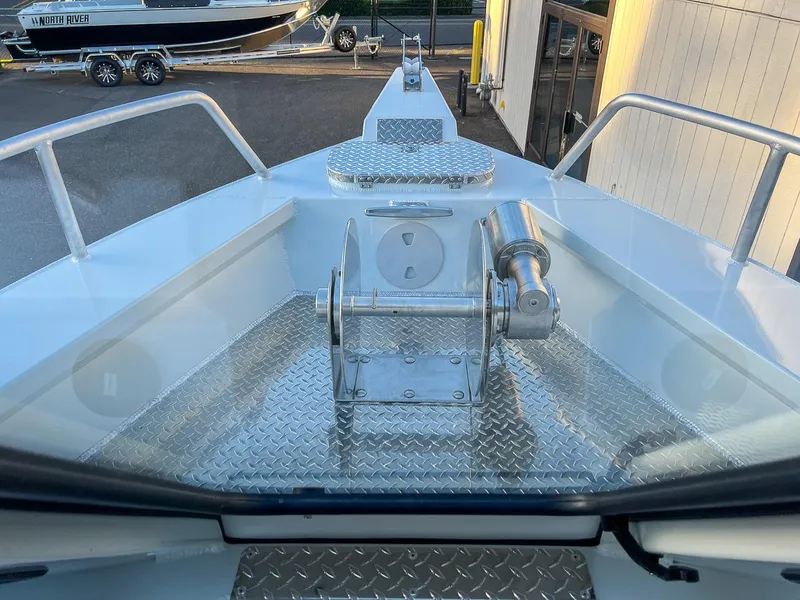 Slide: The Image of Hewescraft 270 Alaskan 2026 - 6