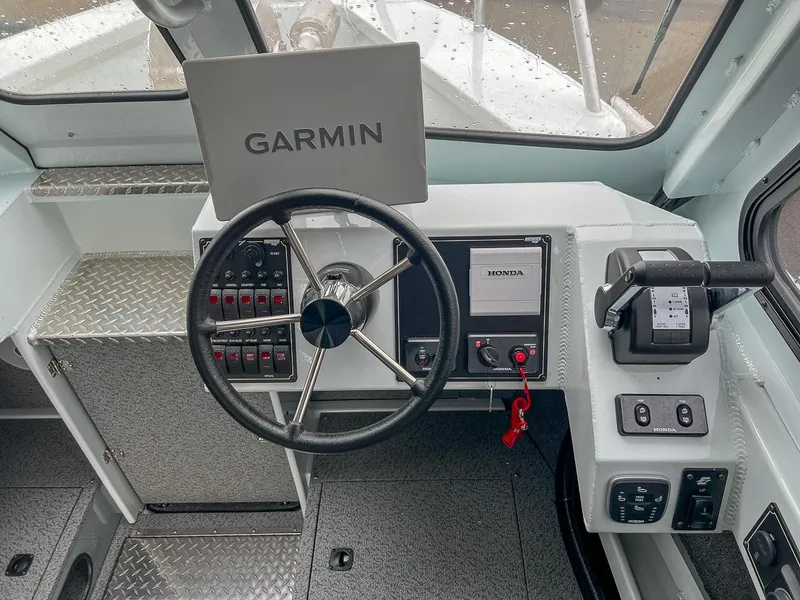 Slide: The Image of Hewescraft 270 Alaskan 2026 - 8