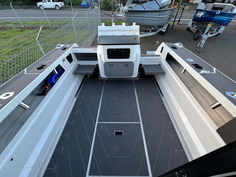 Slide: The Image of Stabi-Craft 2500 Ultracab XL 2026 - 13