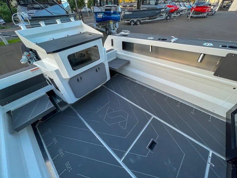 Slide: The Image of Stabi-Craft 2500 Ultracab XL 2026 - 14