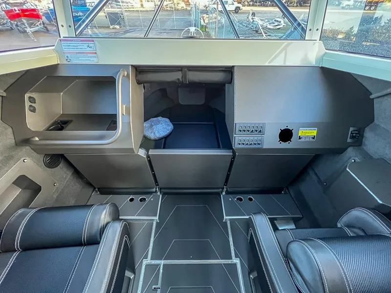 Slide: The Image of Stabi-Craft 2500 Ultracab XL 2026 - 7