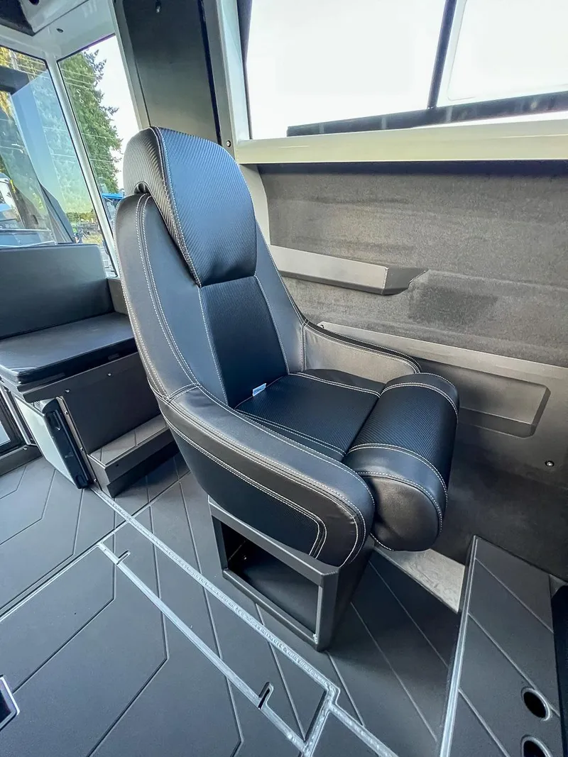 Slide: The Image of Stabi-Craft 2500 Ultracab XL 2026 - 9