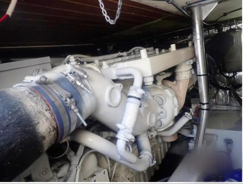 Slide: The Image of Engine compartment of a 1998 Ocean Yachts 40 Super Sport. - 5