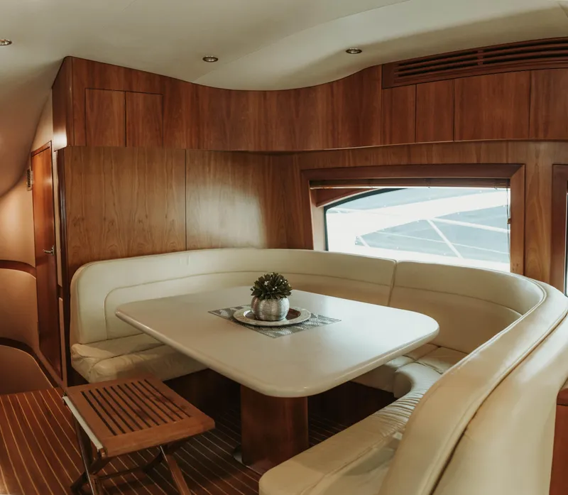 Slide: The Image of Hatteras 68 Convertible 2007 - 28
